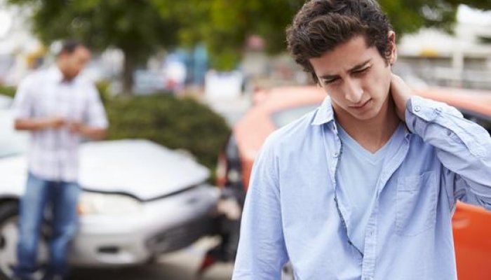 Find Help For Whiplash in Chiropractic Care